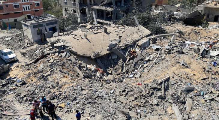 مقتل 7 فلسطينيين وإصابة آخرين بقصف إسرائيلي استهدف منزلَين غرب رفح وشرق غزة
