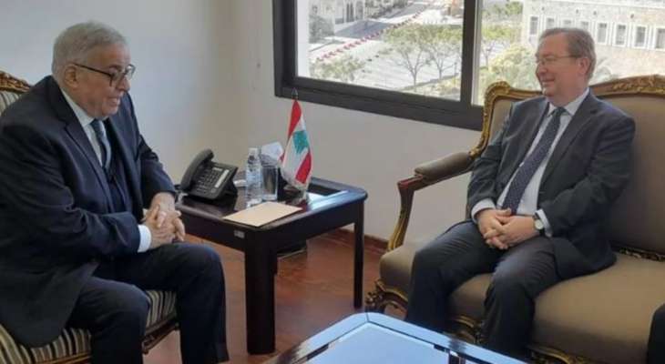 وزير الخارجية سلّم السفير البريطاني مذكرة احتجاج تتعلق بزيارة كاميرون الأخيرة إلى بيروت