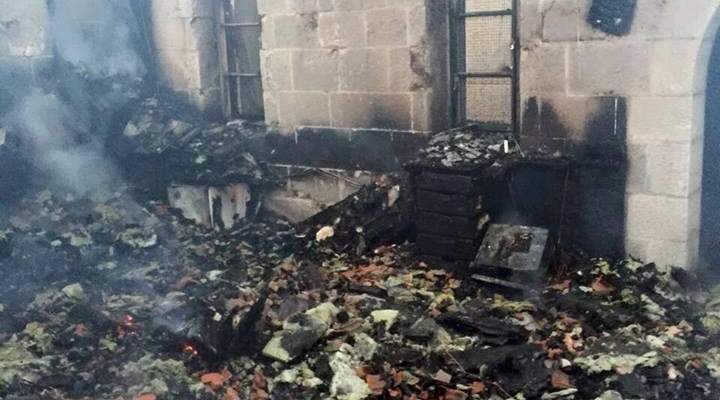 متطرّفون يهود يضرمون النار في كنيسة الطابغة شمال بحيرة طبريا 