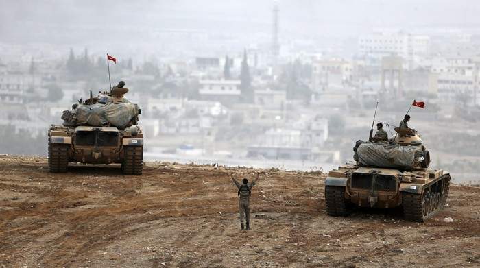 الجيش التركي يعلن اقترابه من استكمال السيطرة على مدينة الباب السورية