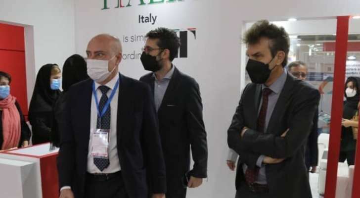 السفير الإيطالي لدى طهران: نخطط للإستثمار بقطاع صناعة التجهيزات الطبية في إيران