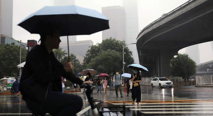 إلغاء أكثر من 440 رحلة جوية في مطارات بكين بسبب الأمطار