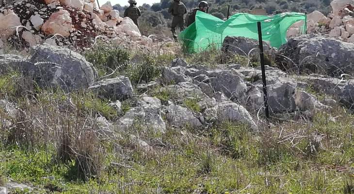 قوة مشاة للجيش الاسرائيلي اجتازت السياج التقني قبالة مدخل عديسة