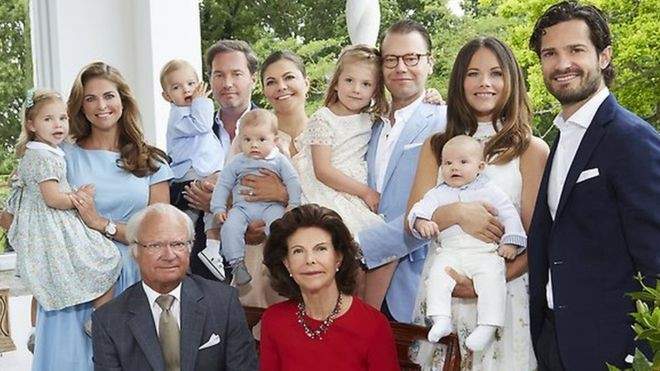 ملك السويد يجرّد 5 من أحفاده من الألقاب الملكية بغرض تقليل الميزانية
