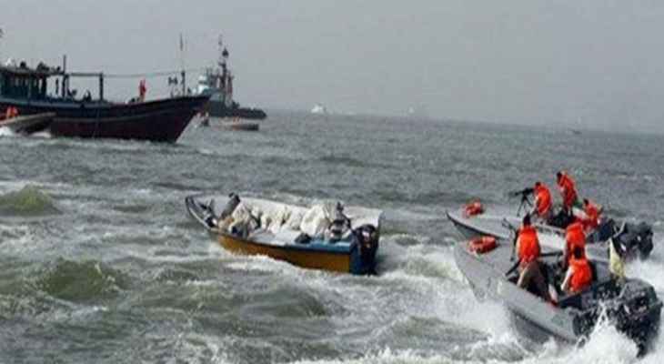 السلطات الإيرانية أوقفت قارباً يحمل عدداً كبيراً من الأسلحة البيضاء في ميناء جنافه جنوب البلاد