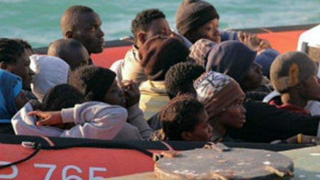 أكثر من 300 ألف مهاجر اجتازوا البحر المتوسط منذ بداية العام 