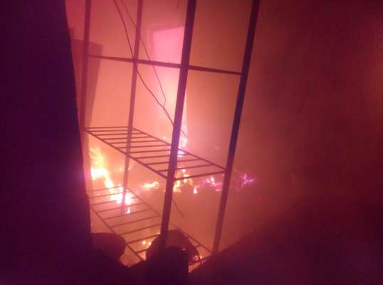 النشرة: حريق كبير في مبنى سكني في بلدة الهلالية بصيدا