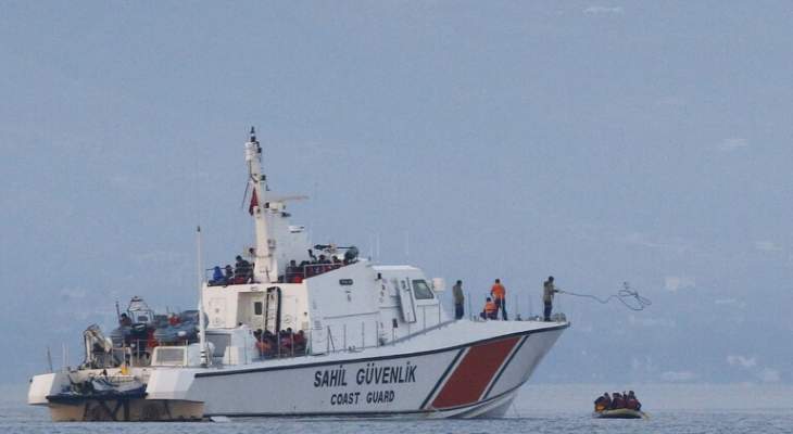 خفر السواحل التركي أنقذ 34 طالب لجوء قبال سواحل إزمير في بحر إيجة