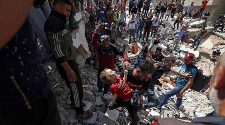 33 قتيلا فلسطينيا في غزة منذ فجر الأحد في أكبر حصيلة يومية منذ الإثنين