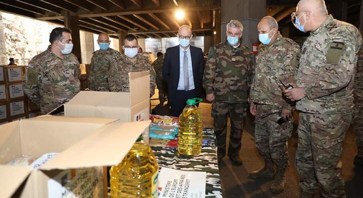 الجيش: وقعنا اتفاقية مع السفارة الفرنسية لتقديم 2108 حصص غذائية للعسكريين
