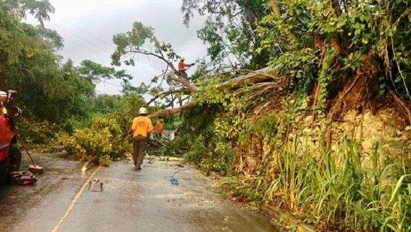 العاصفة المدارية دوريان تضرب بورتوريكو وجمهورية الدومنيكان  