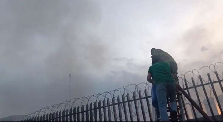حريق بالنادي العسكري المركزي في بيروت