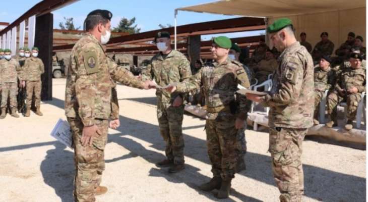 الجيش: تخريج عناصر من فوج التدخل السادس في البقاع خضعوا لدورة تدريبية