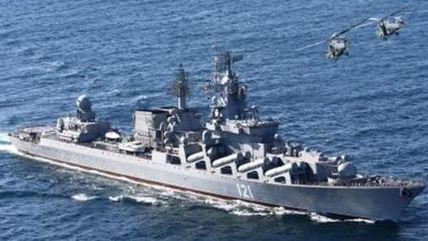 سفينة حربية روسية تتدرب على رصد الأهداف الجوية وإصابتها