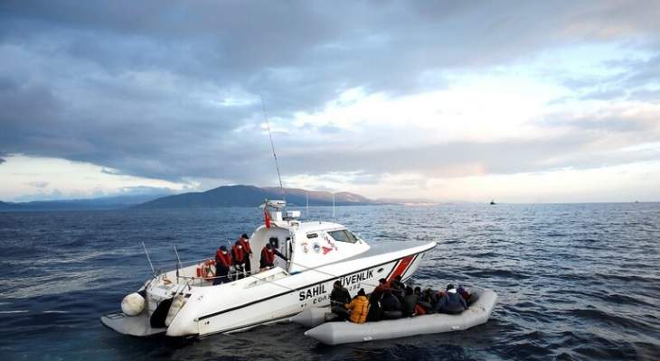 حرس السواحل التركي ينقذ 35 مهاجرا من الغرق