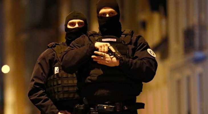 الشرطة الفرنسية اعتقلت ثلاثة فتيان للاشتباه باغتصابهم فتاة تبلغ 12 عاما بدافع معاداة السامية