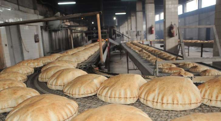 بعد توقيف صاحب مطاحن التاج: من يبتزّ اللبنانيين بخبزهم؟