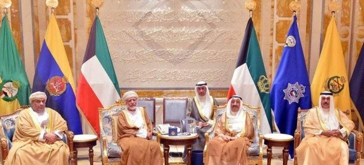 أمير الكويت بحث مع وزير الخارجية العماني العلاقات الثنائية وسبل دعمها