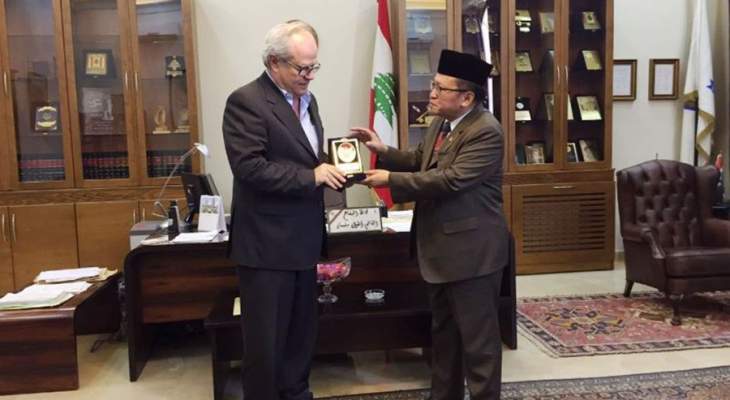 محافظ البقاع استقبل سفير اندونيسيا 
