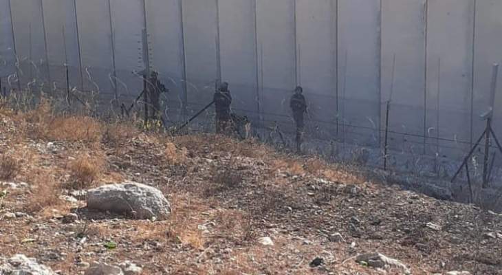 النشرة: قوة اسرائيلية اجتازت الجدار الاسمنتي قبالة العديسة