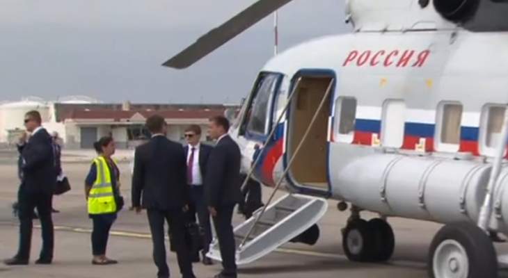 وصول طائرة الرئيس الروسي إلى مرسيليا للقاء نظيره الفرنسي