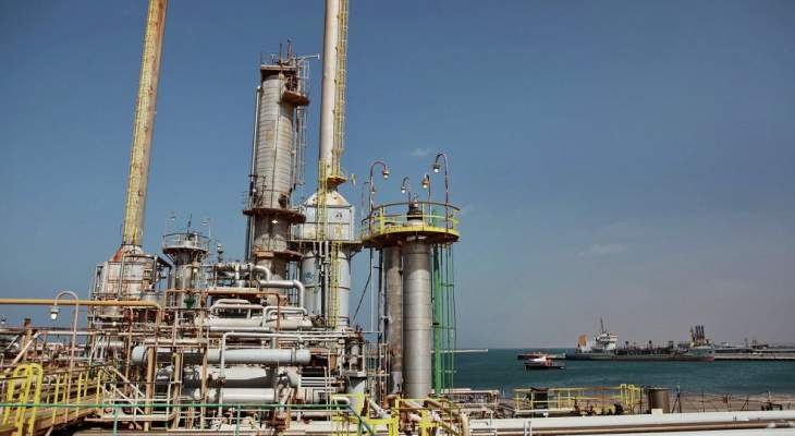 مؤسسة النفط اللبية:إخلاء ناقلات الوقود من ميناء طرابلس بعد تعرضه للقصف