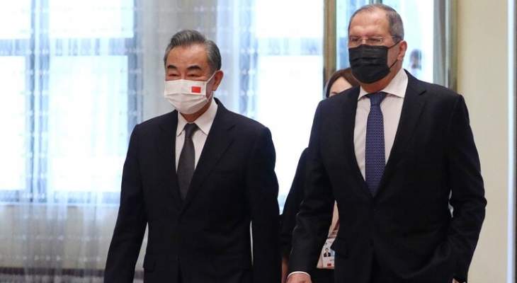 وزير خارجية الصين: علينا وروسيا مواجهة "كورونا" و"الفيروسات السياسية"