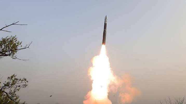 الجيش الكوري الجنوبي: كوريا الشمالية أطلقت "صاروخا بالستيا غير محدد" باتجاه بحر اليابان