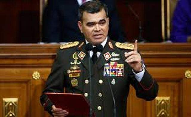 وزير الدفاع الفنزويلي: فنزويلا ستدافع عن نفسها
