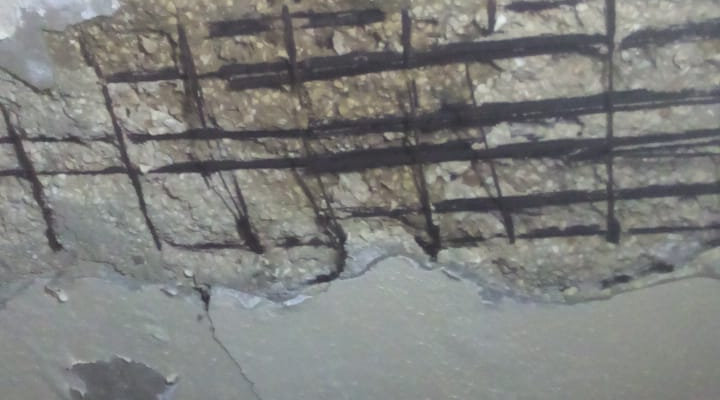 النشرة: سقوط أجزاء من سقف منزل في مخيم البرج الشمالي بصور بسبب العاصفة