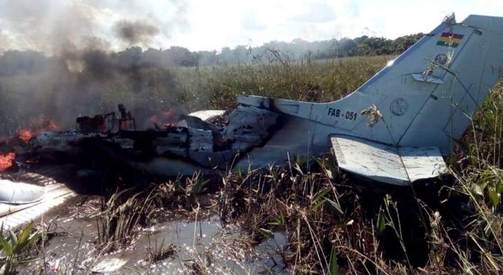 مقتل 6 أشخاص بينهم 4 إسبان نتيجة تحطم طائرة عسكرية بوليفية