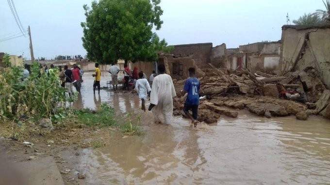 وفاة 10 أشخاص وتدمير أكثر من ثلاثة آلاف منزل بسبب سيول في السودان