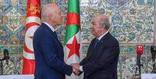 الرئاسة الجزائرية: سعيّد أبلغ تبون بأن قرارات مهمة ستصدر عما قريب