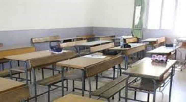 لجنة الأهل في مدرسة البلاط المنية اعتصمت للمطالبة بتعيين مديرة أصيلة