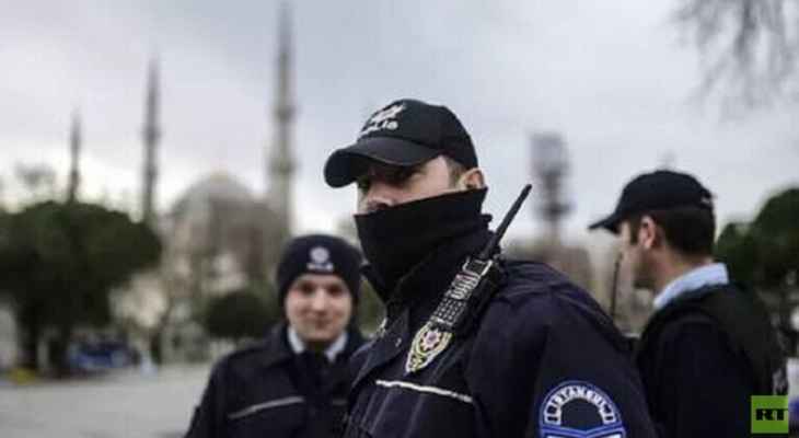 الشرطة التركية: اعتقال روسياً قام بخنق والديه وضربهم بالمطرقة أثناء استجمامهم في مدينة أنطاليا