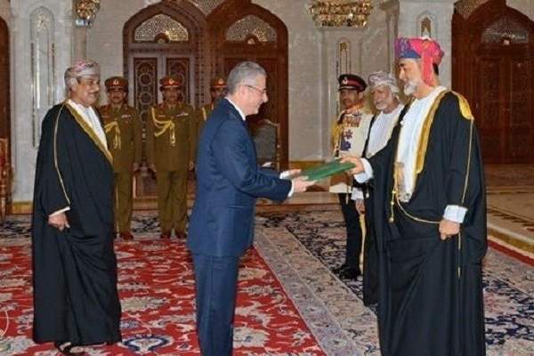 سلطنة عمان قبلت أوراق اعتماد السفير السوري لديها