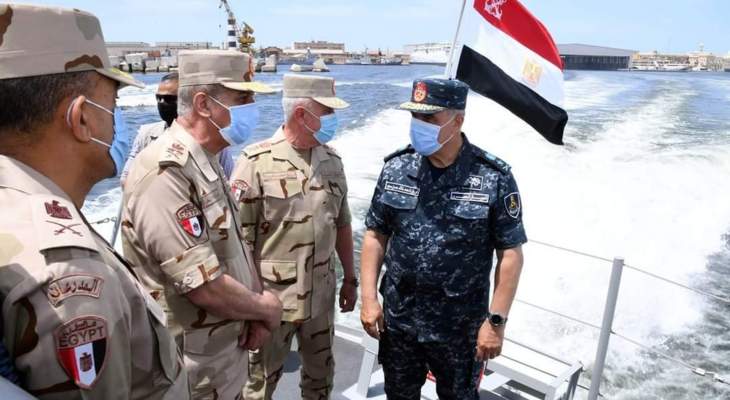 قائد القوات البحرية المصرية: يمكننا ردع كل من تسول له نفسه تهديد مصالحنا القومية