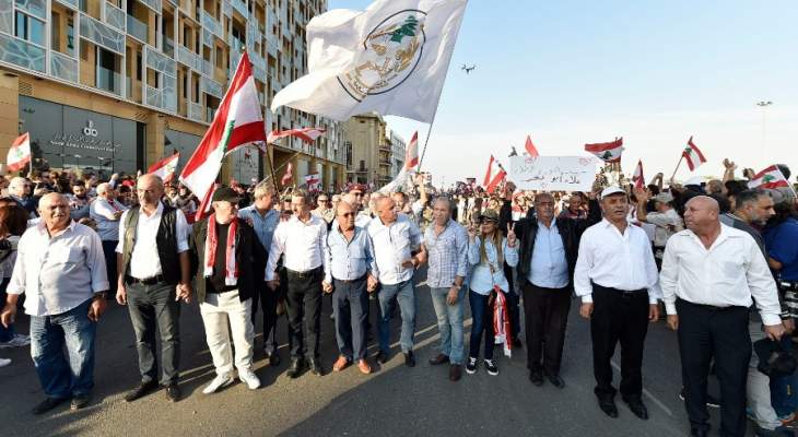 41 فرقة شاركت في العرض المدني في ساحة الشهداء لمناسبة الاستقلال