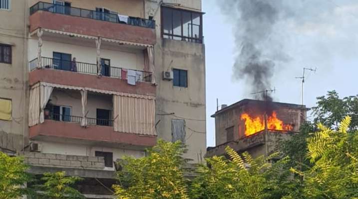 "النشرة": اندلاع حريق في غرفة فوق مبنى سكني عند ساحة النجمة وسط صيدا