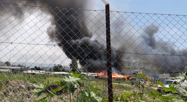 النشرة: حريق في منازل من الصفيح بمنطقة السكة قرب جسر سينيق بصيدا