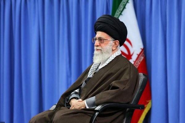 خامنئي دعا نجاد الى عدم الترشح للانتخابات الرئاسية الايرانية المقبلة