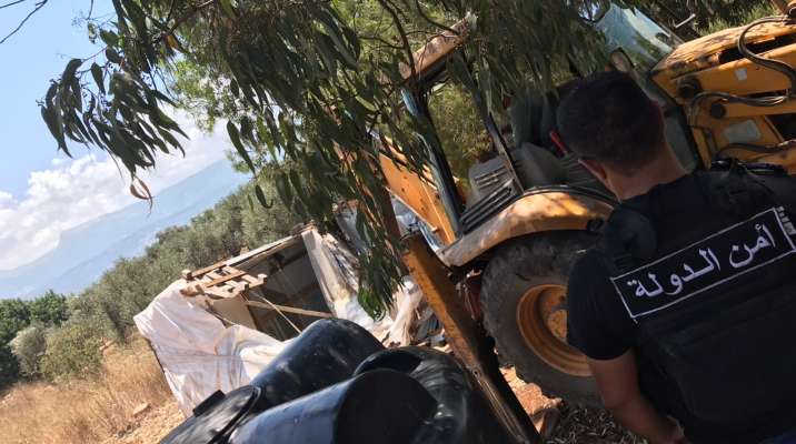 أمن الدولة أخلت بلدة بكفتين- الكورة من النازحين السوريين وأزالت الخيم الخاصة بهم