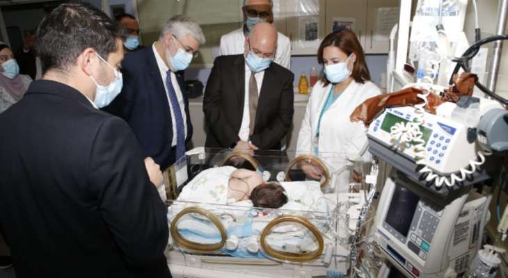 وزير الصحة أعلن تفاصيل العملية الجراحية الأولى من نوعها التي أجريت في لبنان لفصل توأم