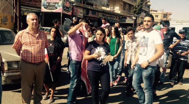 النشرة: انطلاق عدد من المشاركين بالمظاهرات من قرى البقاع نحو بيروت