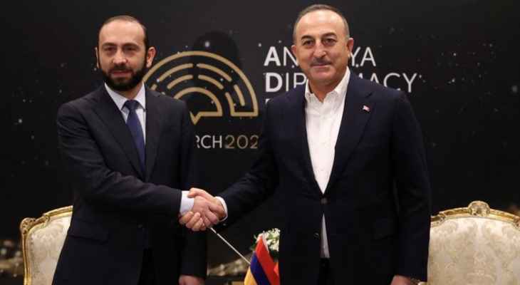 وزير خارجية تركيا أعلن عقد محادثات بناءة مع نظيره الأرمني