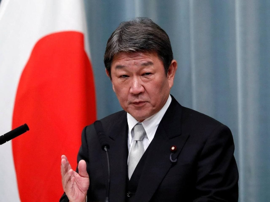 وزير خارجية اليابان: سنواصل المفاوضات مع روسيا بشأن معاهدة السلام