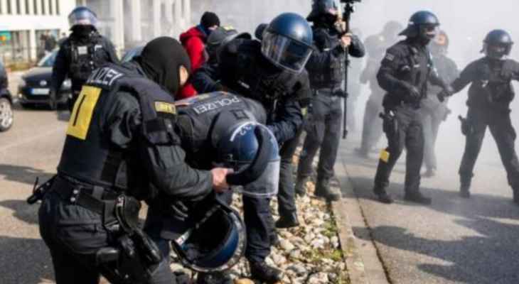 الشرطة الألمانية: إصابة 53 ضابطا خلال احتجاجات عنيفة في مدينة أوفنبرغ