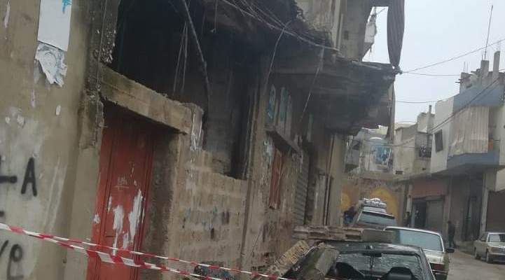غزارة الامطار في عكار تسببت بارتفاع منسوب الانهر وانهيار جزء من سقف منزل في ببنين 