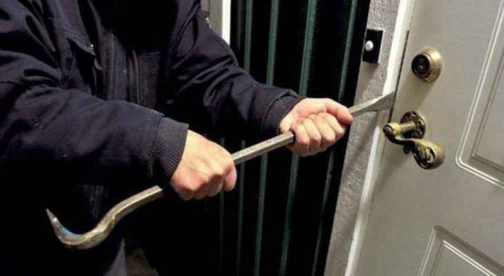 "النشرة": القبض على شخصين حاولا سرقة منزل في بلدة أنصار
