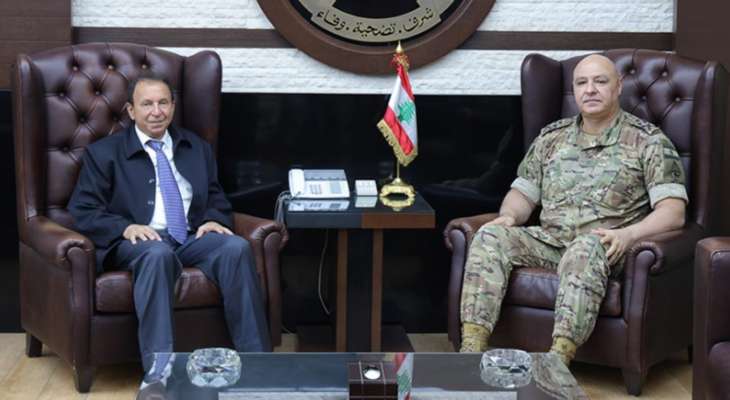 قائد الجيش التقى وزير المهجرين وعرض معه الاوضاع العامة